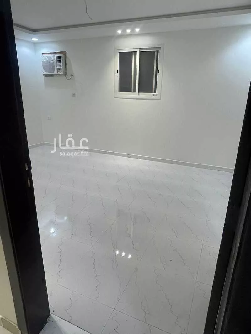 عمارة للإيجار في شارع جبل الأرام, حي ظهرة لبن, مدينة الرياض, منطقة الرياض 1 صورة
