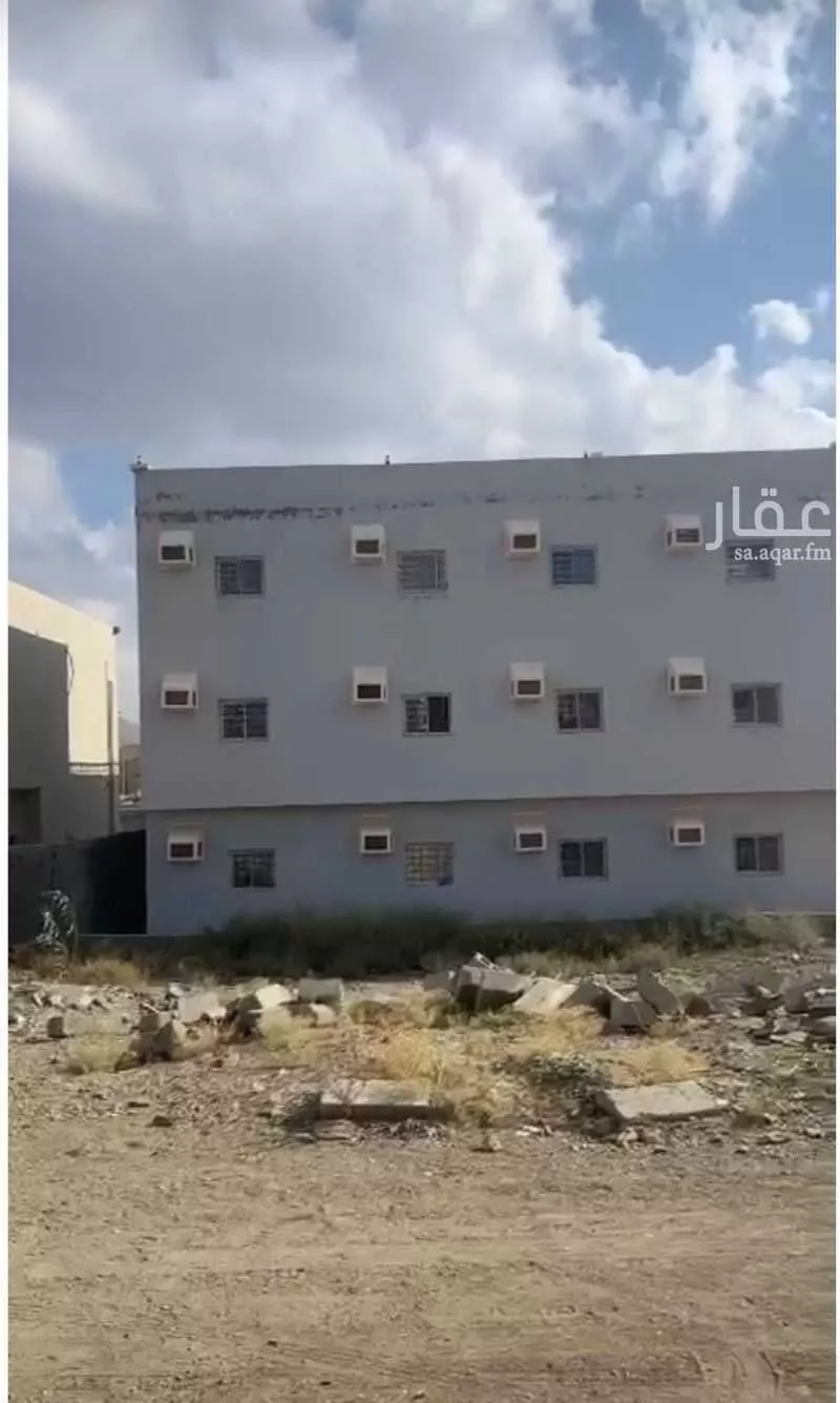 أرض للبيع في شارع خالد بن خلاد الأنصاري, حي الشروق, مدينة الباحة, منطقة الباحة 1 صورة