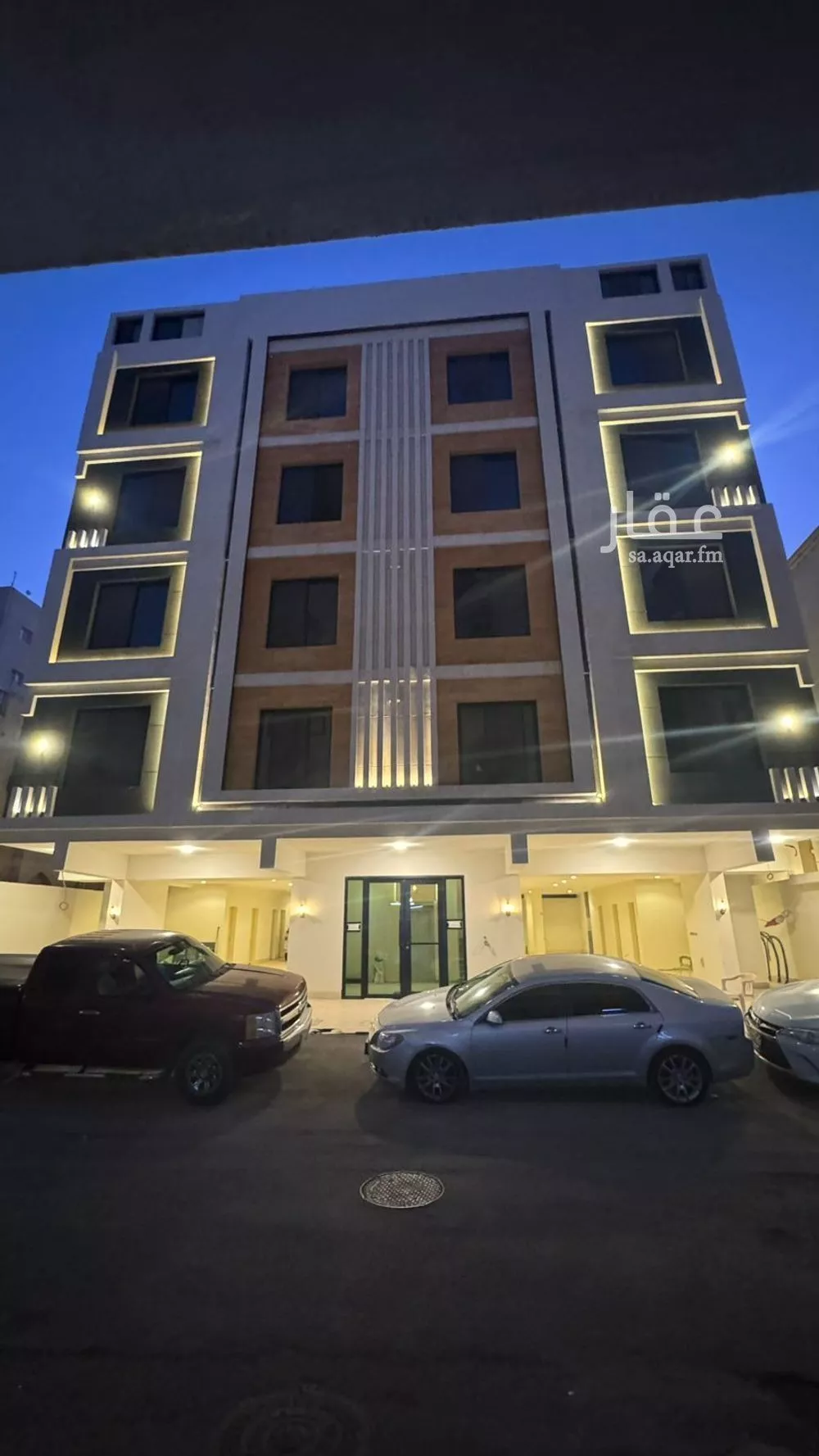 عمارة للبيع في شارع ابن الوكيل, حي الفيصلية, مدينة جدة, منطقة مكة المكرمة 1 صورة