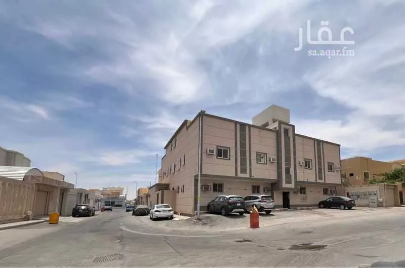 عمارة للبيع في شارع ابو وداعة, حي الفايزية, مدينة بريده, منطقة القصيم 1 صورة