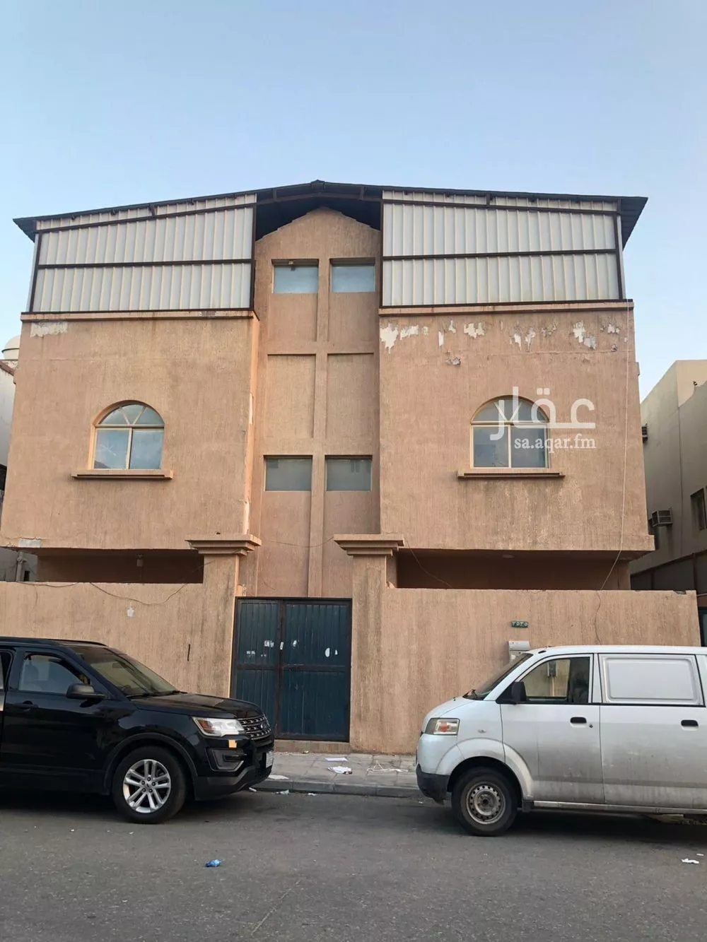 عمارة للبيع في شارع الراشدية, حي مخطط الإتصالات, مدينة الدمام, المنطقة الشرقية 1 صورة