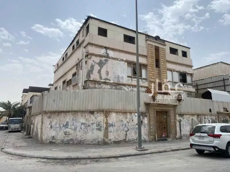 عمارة للبيع في شارع الهمداني, حي النخيل, مدينة الدمام, المنطقة الشرقية 1 صورة