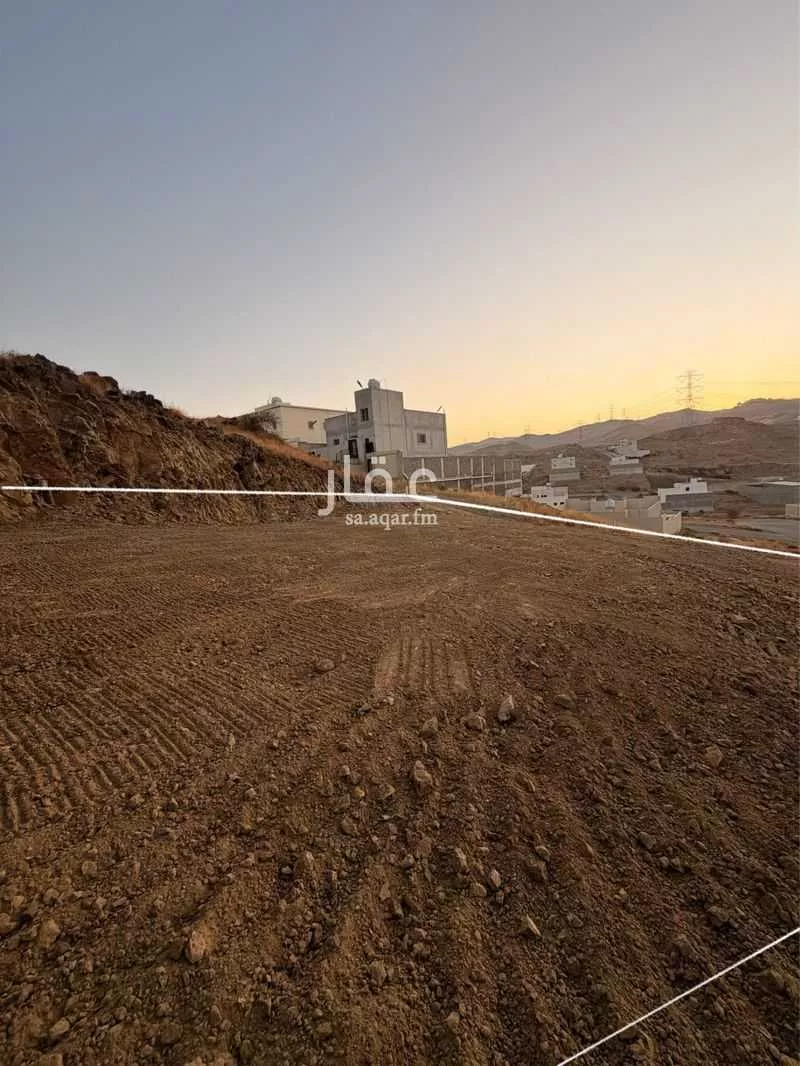 أرض للبيع في حي المروة, مدينة أبها, منطقة عسير 1 صورة