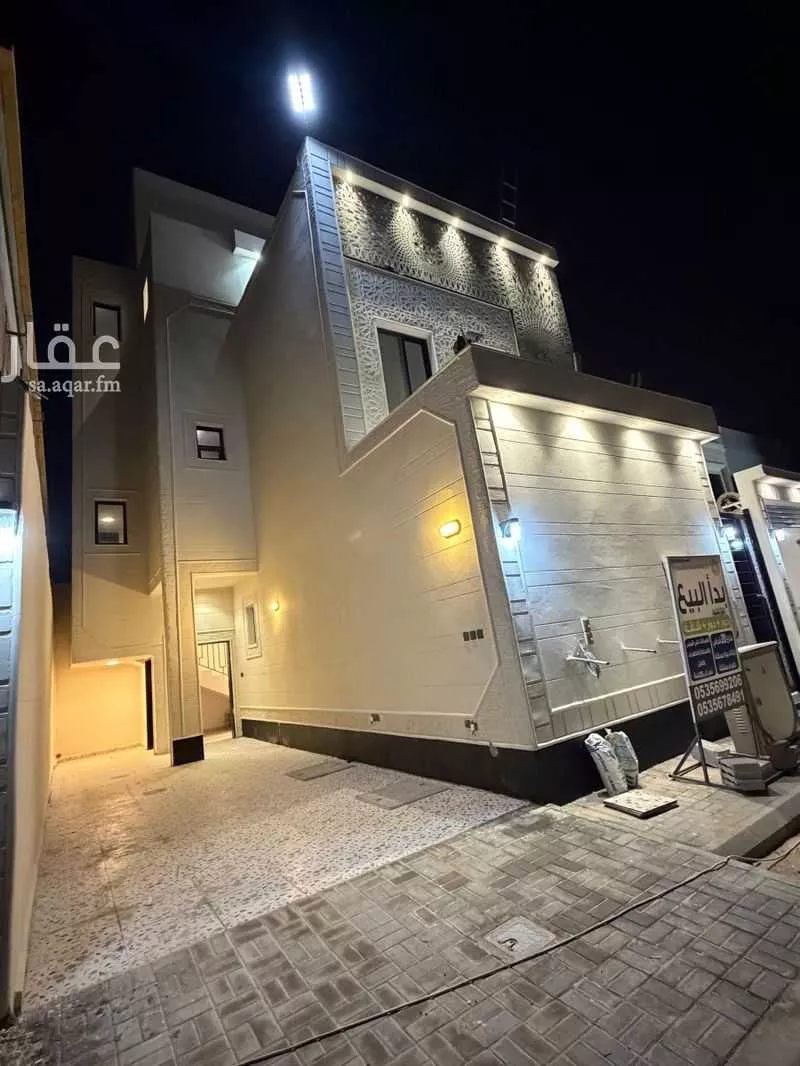 دور للبيع في شارع ابن الجزري, حي البيان, مدينة الرياض, منطقة الرياض 1 صورة