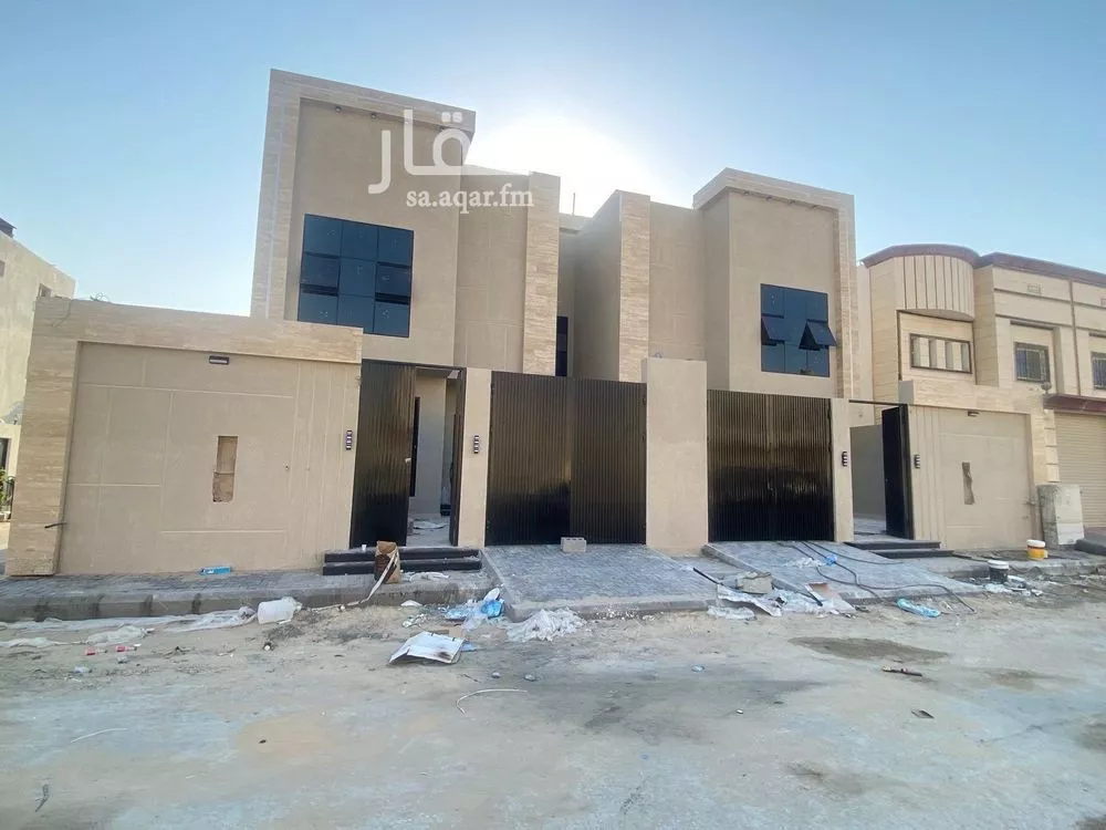 فيلا للبيع في شارع طه الراوي, حي ضاحية الملك فهد, مدينة الدمام, المنطقة الشرقية 1 صورة