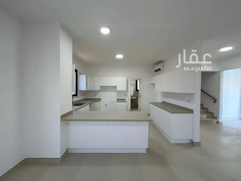 فيلا للبيع في شارع رقم 1099, حي سدرة, مدينة الرياض, منطقة الرياض 1 صورة