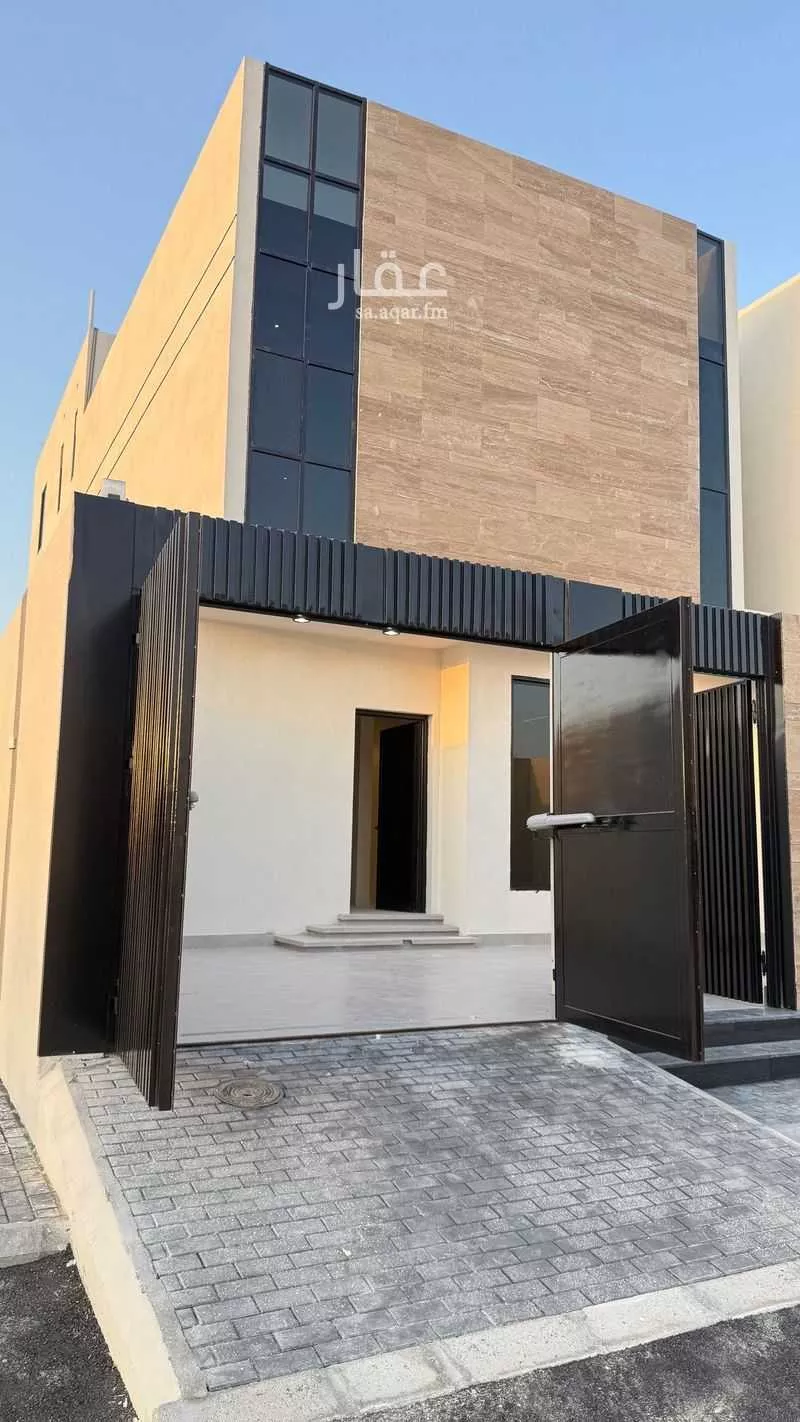 فيلا للبيع في شارع ابيض البارقي, حي ضاحية الملك فهد, مدينة الدمام, المنطقة الشرقية 1 صورة