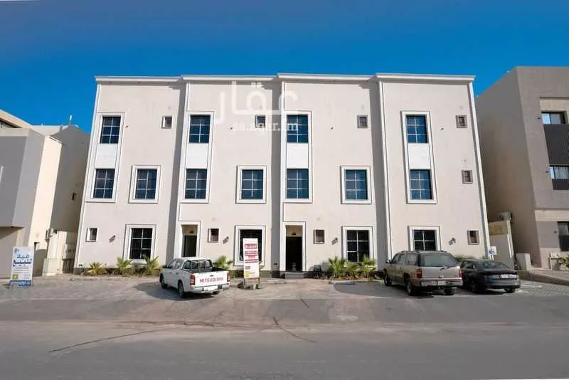 فيلا للبيع في شارع الجميل ابن حاتم, حي ظهرة لبن, مدينة الرياض, منطقة الرياض 1 صورة