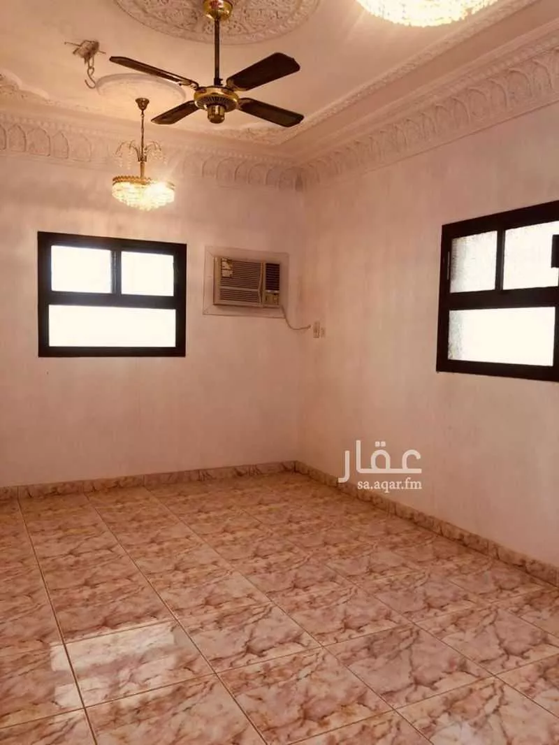 شقة للإيجار في شارع حجر بن النعمان, حي السليمانية, مدينة عنيزة, منطقة القصيم 1 صورة