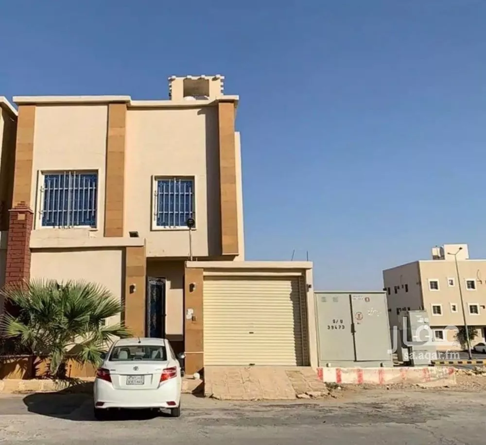 فيلا للبيع في شارع جبل الدخان, حي ظهرة لبن, مدينة الرياض, منطقة الرياض 1 صورة