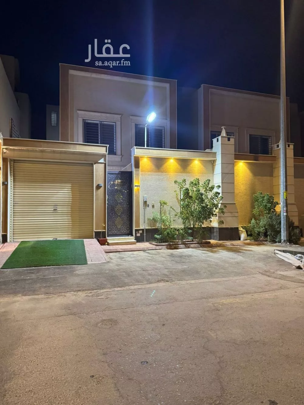 فيلا للبيع في شارع أبي عبدالله الأندلسي, حي عكاظ, مدينة الرياض, منطقة الرياض 1 صورة