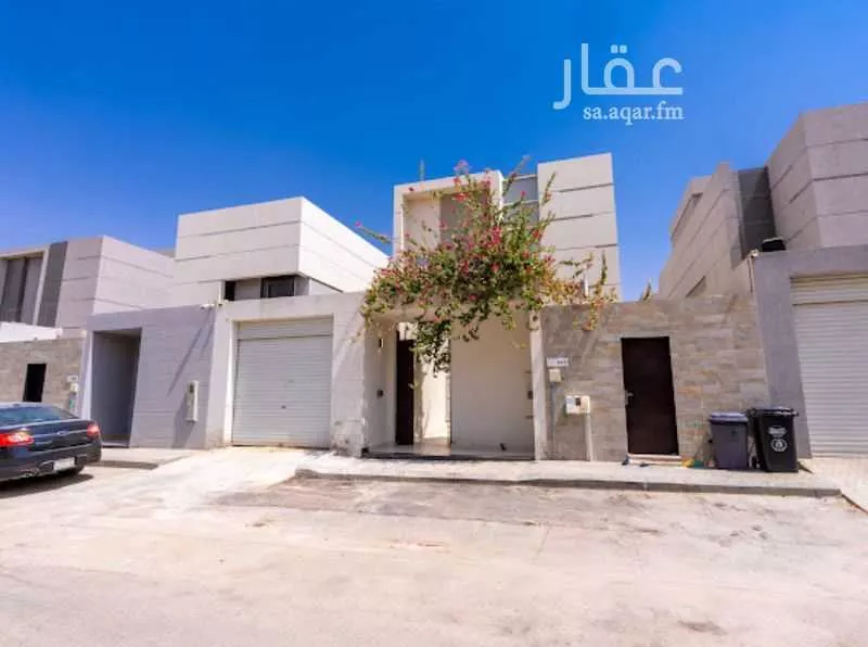 فيلا للإيجار في شارع الدغيبيه, حي العارض, مدينة الرياض, منطقة الرياض 1 صورة