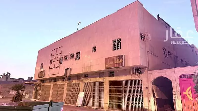 عمارة للإيجار في شارع المباركة, حي المعيزيلة, مدينة الرياض, منطقة الرياض 1 صورة