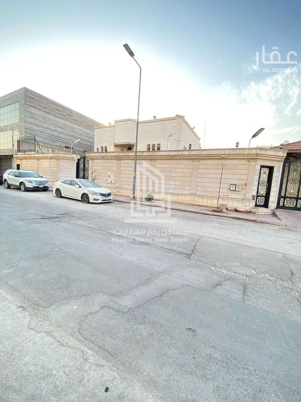 فيلا للبيع في شارع العطف, حي الريان, مدينة الرياض, منطقة الرياض 1 صورة