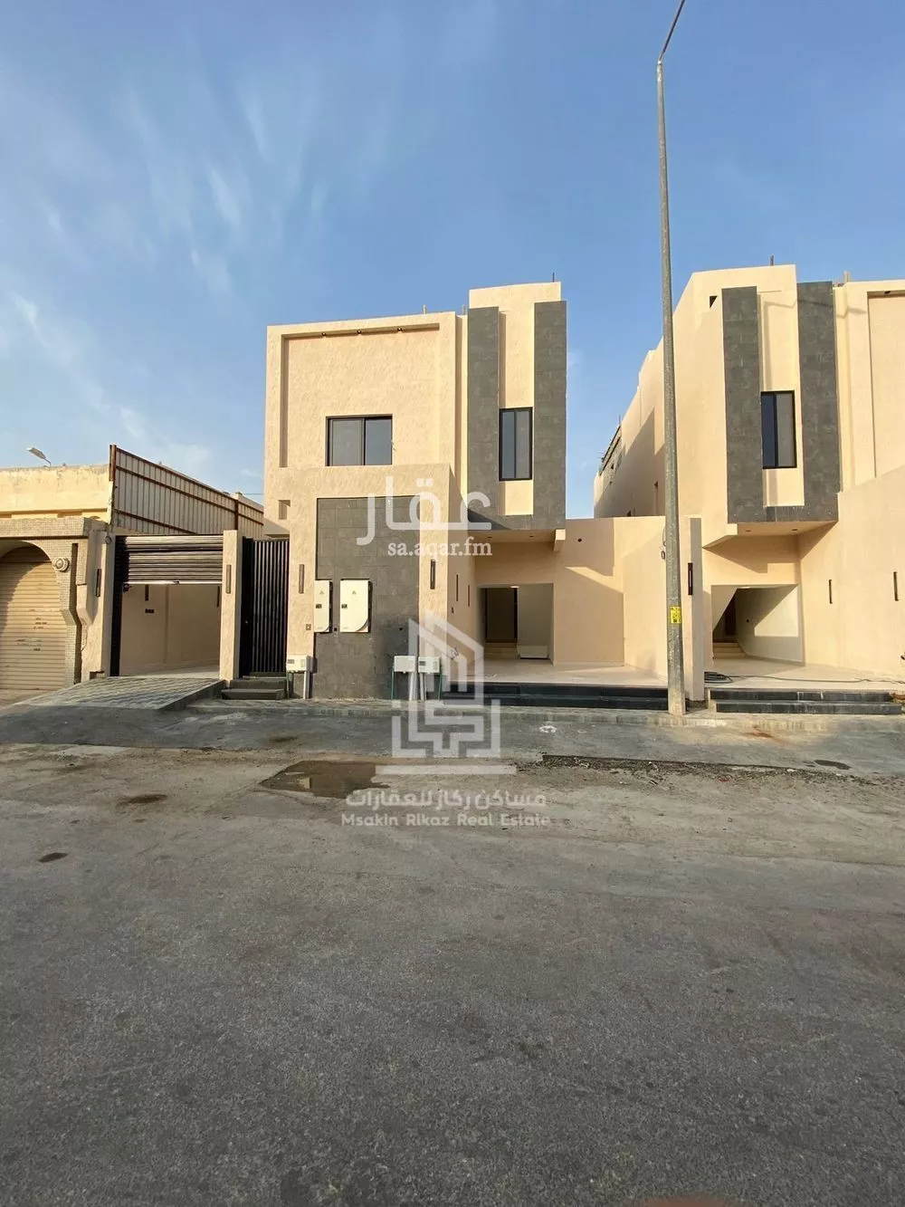 دور للبيع في شارع ابن بسام, حي السلام, مدينة الرياض, منطقة الرياض 1 صورة