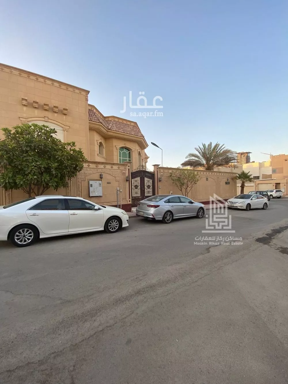 فيلا للبيع في شارع الحومية, حي الملقا, مدينة الرياض, منطقة الرياض 1 صورة