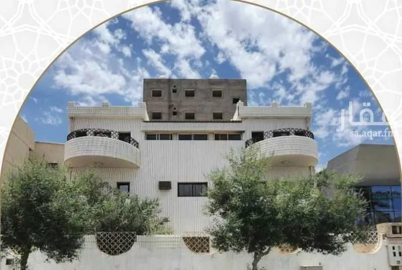 عمارة للإيجار في شارع معلي بن منصور, حي الرانوناء, مدينة المدينه المنوره, منطقة المدينة المنورة 1 صورة