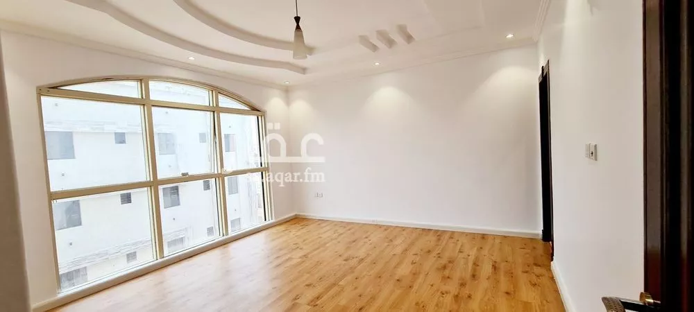 شقة للإيجار في  1 صورة