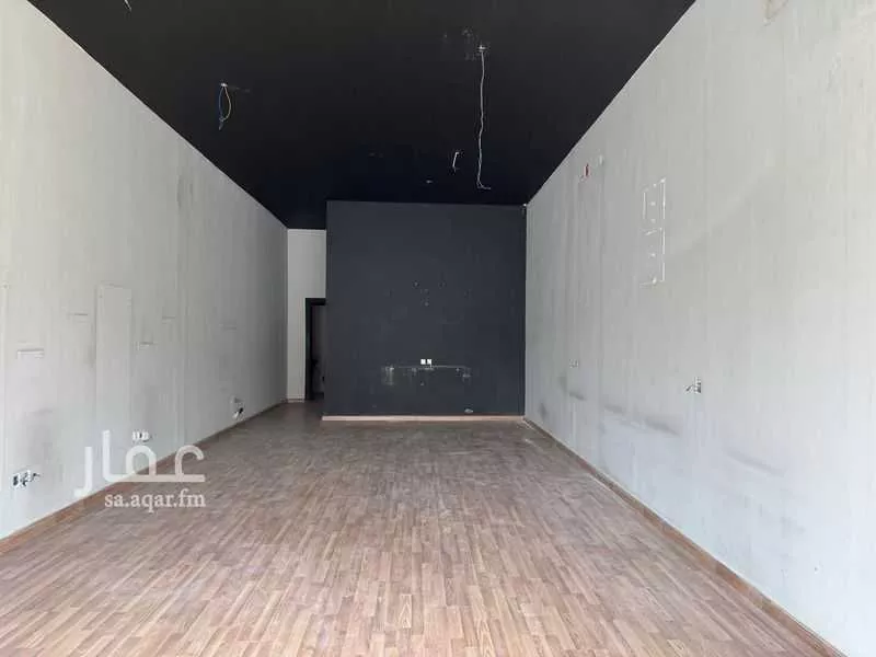 محل للإيجار في شارع كعب بن زهير, حي السويدي, مدينة الرياض, منطقة الرياض 1 صورة