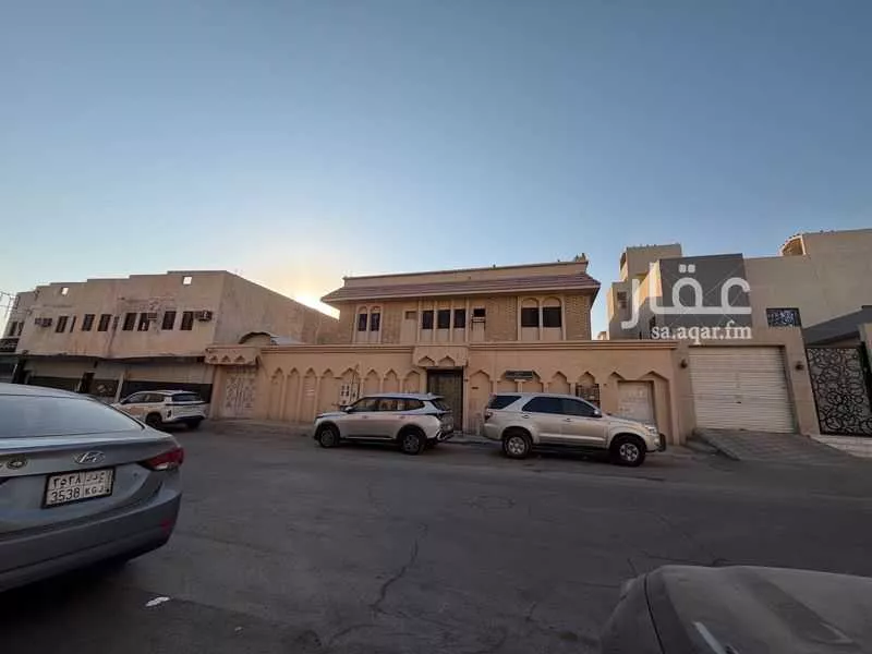 فيلا للبيع في شارع محمد بن سليمان الحمدان, حي سلطانة, مدينة الرياض, منطقة الرياض 1 صورة