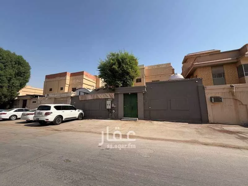 فيلا للبيع في شارع مكحول الشامي, حي سلطانة, مدينة الرياض, منطقة الرياض 1 صورة