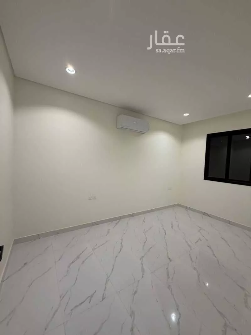 دور للإيجار في شارع جندب بن كعب, حي الضباط, مدينة الرياض, منطقة الرياض 1 صورة