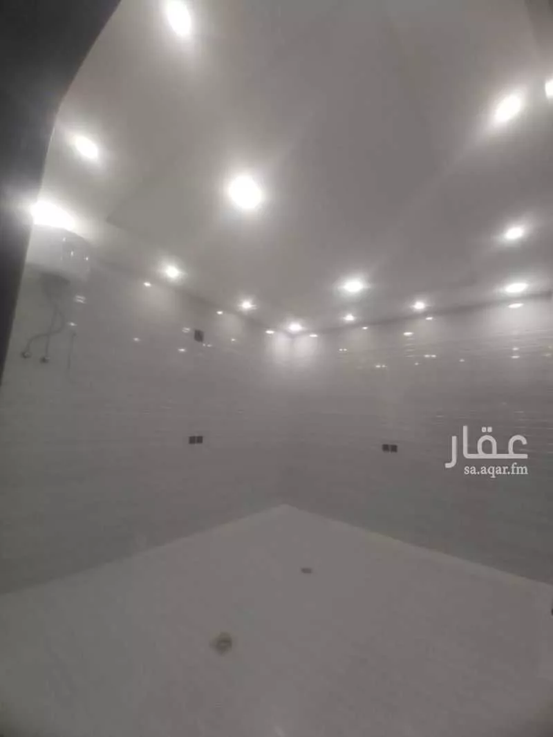 فيلا للبيع في شارع ابي الحسن بن صافي, حي البديعة, مدينة الرياض, منطقة الرياض 1 صورة