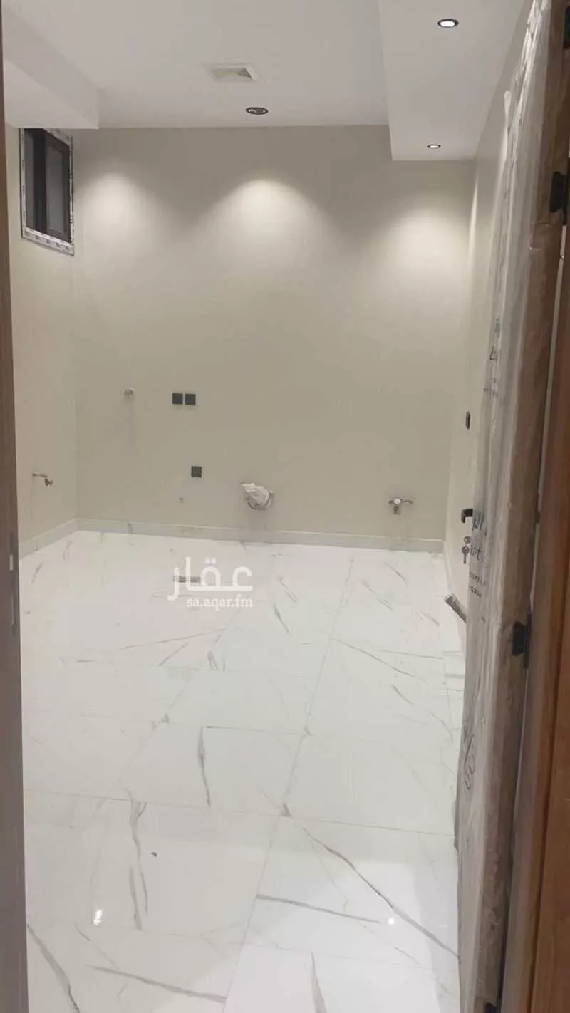 شقة للإيجار في شارع الاسود ابن عبد شمس البلوي ، حي شوران ، المدينة المنورة ، منطقة المدينة المنورة 1 صورة