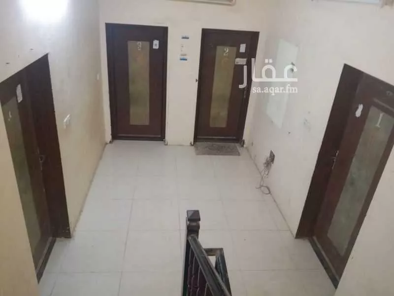 عمارة للبيع في شارع شارع 115 ب, حي المطار, مدينة جازان, منطقة جازان 1 صورة