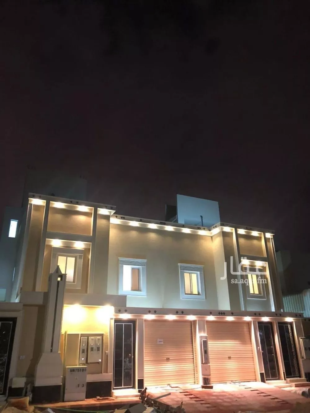 دور للبيع في شارع جبل الصابح, حي العزيزية, مدينة الرياض, منطقة الرياض 1 صورة