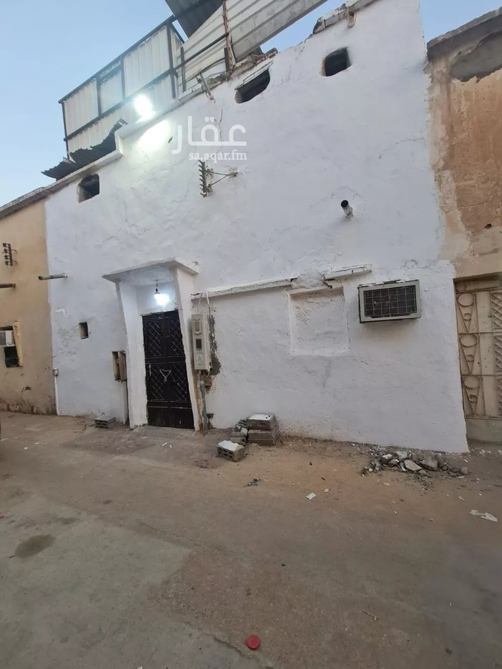 عمارة للبيع في شارع سويف, حي الجرادية, مدينة الرياض, منطقة الرياض 1 صورة