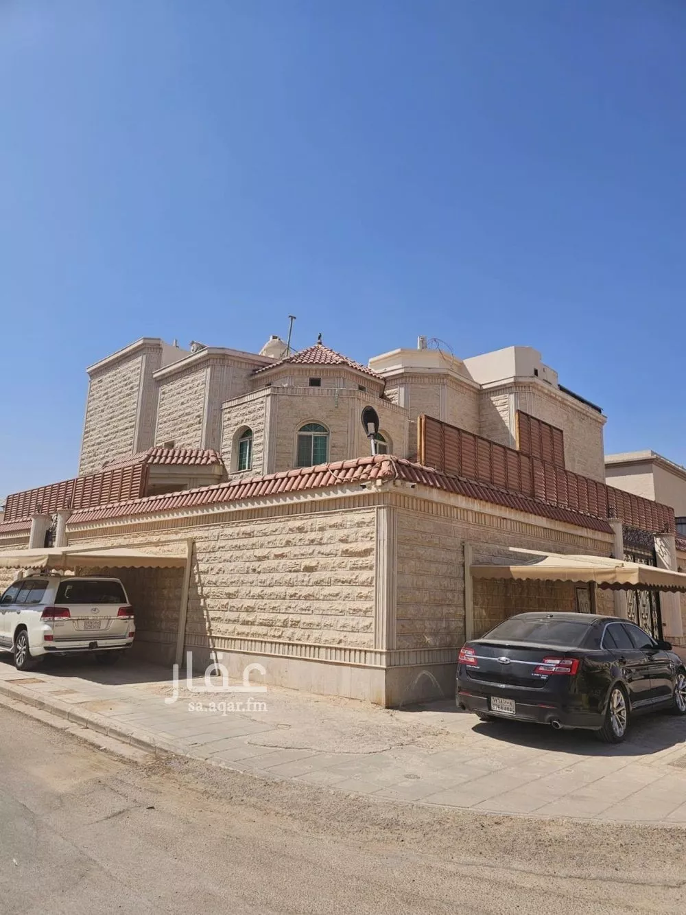 فيلا للبيع في شارع رقم 11, حي الجزيرة, مدينة الرياض, منطقة الرياض 1 صورة