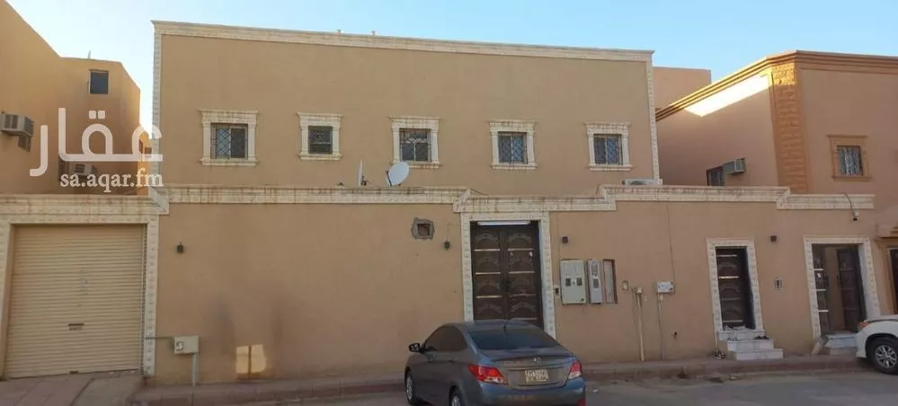 فيلا للبيع في شارع الطيري, حي ظهرة العودة شرق, مدينة الدرعية, منطقة الرياض 1 صورة