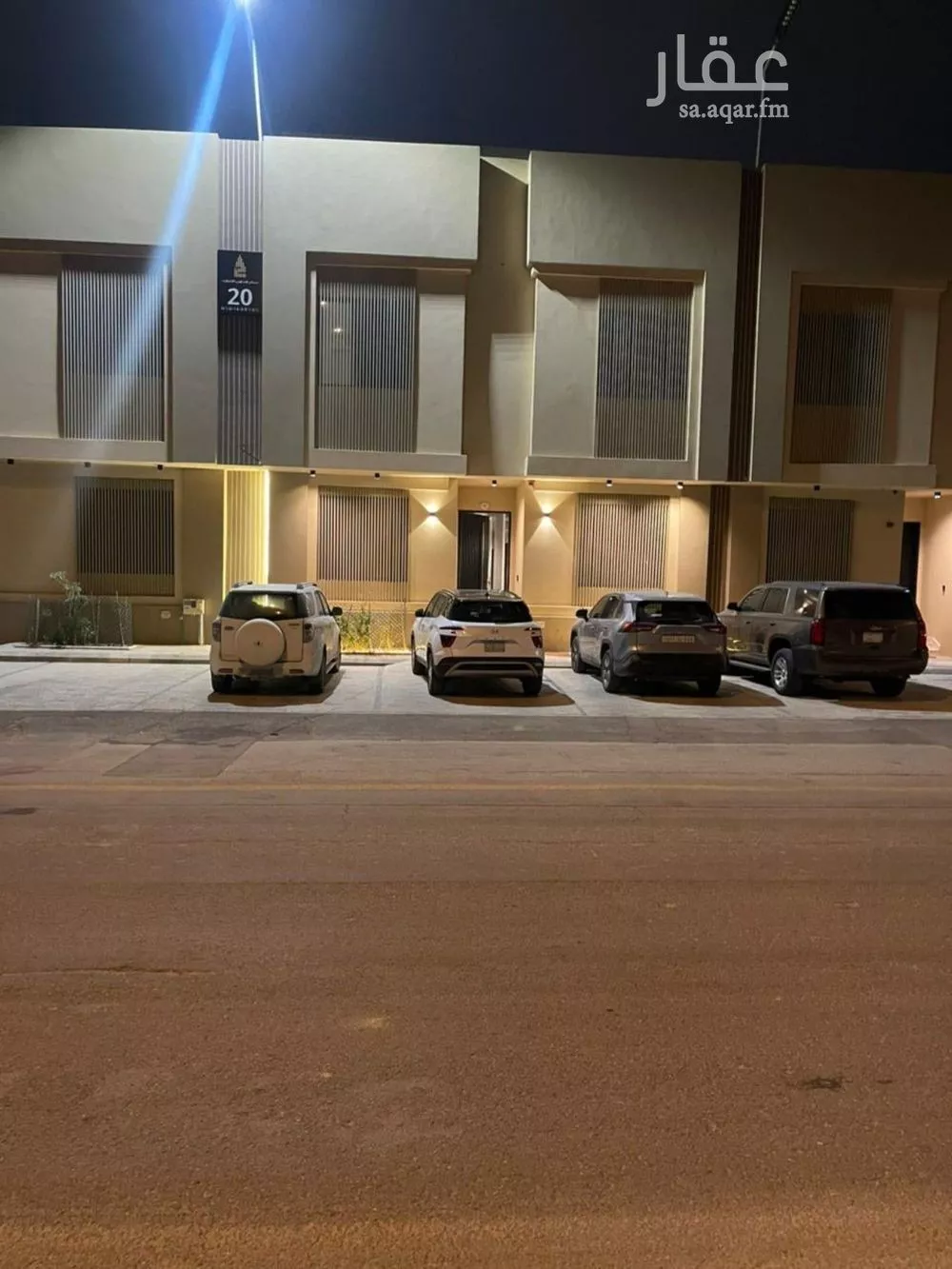 فيلا للبيع في شارع الجميل ابن حاتم, حي ظهرة لبن, مدينة الرياض, منطقة الرياض 1 صورة