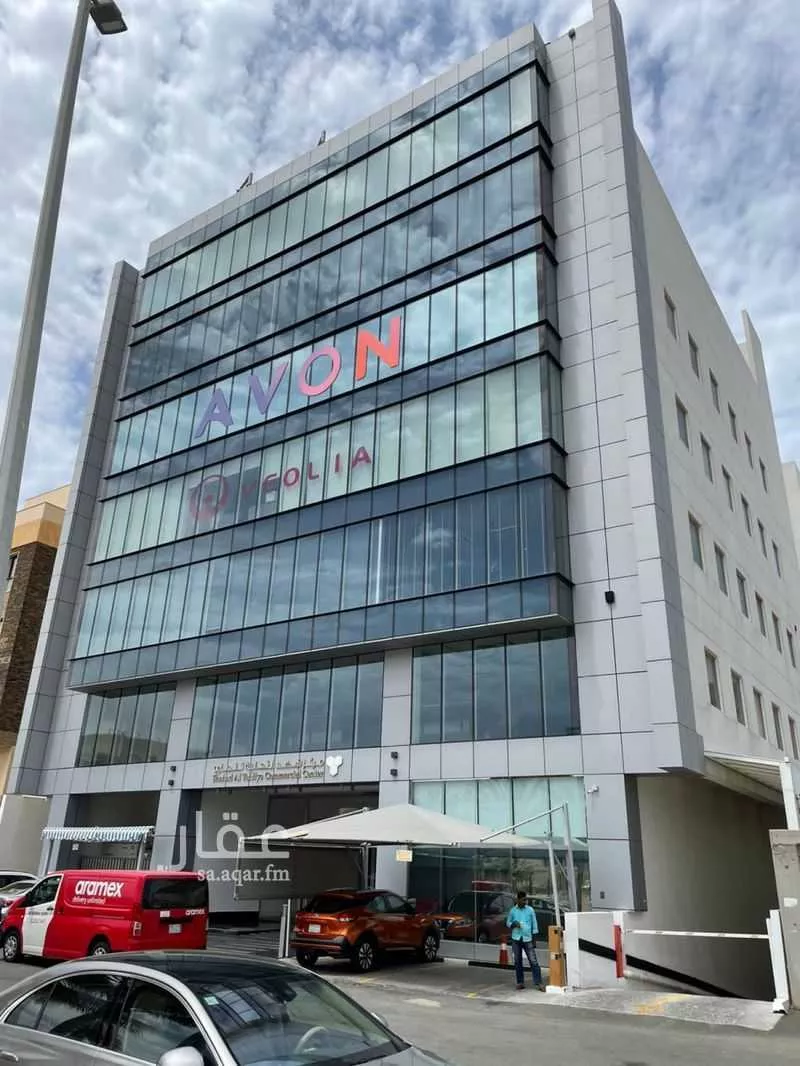 مكتب تجاري للإيجار في شارع ابراهيم الجفالي, حي الأندلس, مدينة جدة, منطقة مكة المكرمة 1 صورة