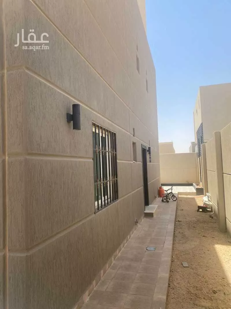 فيلا للبيع في شارع أبي بكر أحمد بن نعمة ، حي مطار الملك خالد الدولي ، الرياض ، منطقة الرياض 1 صورة