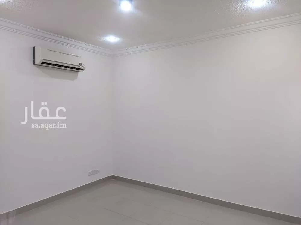 مكتب تجاري للإيجار في شارع آدم بن ربيعة, حي الملز, مدينة الرياض, منطقة الرياض 1 صورة