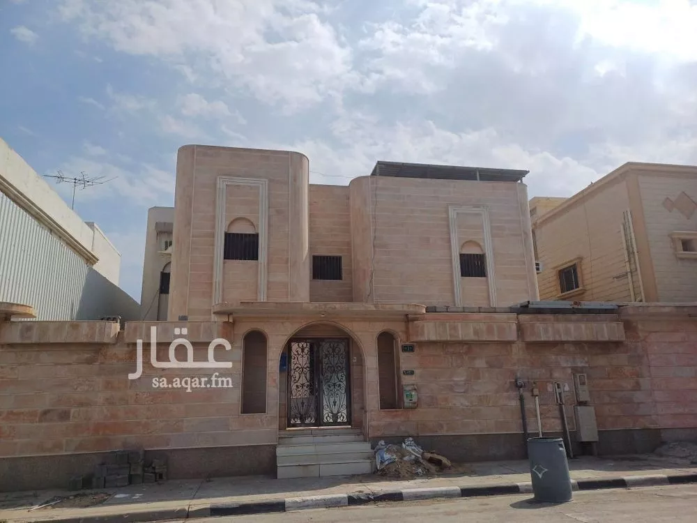 فيلا للبيع في حي عبدالله فؤاد, مدينة الدمام, المنطقة الشرقية 1 صورة