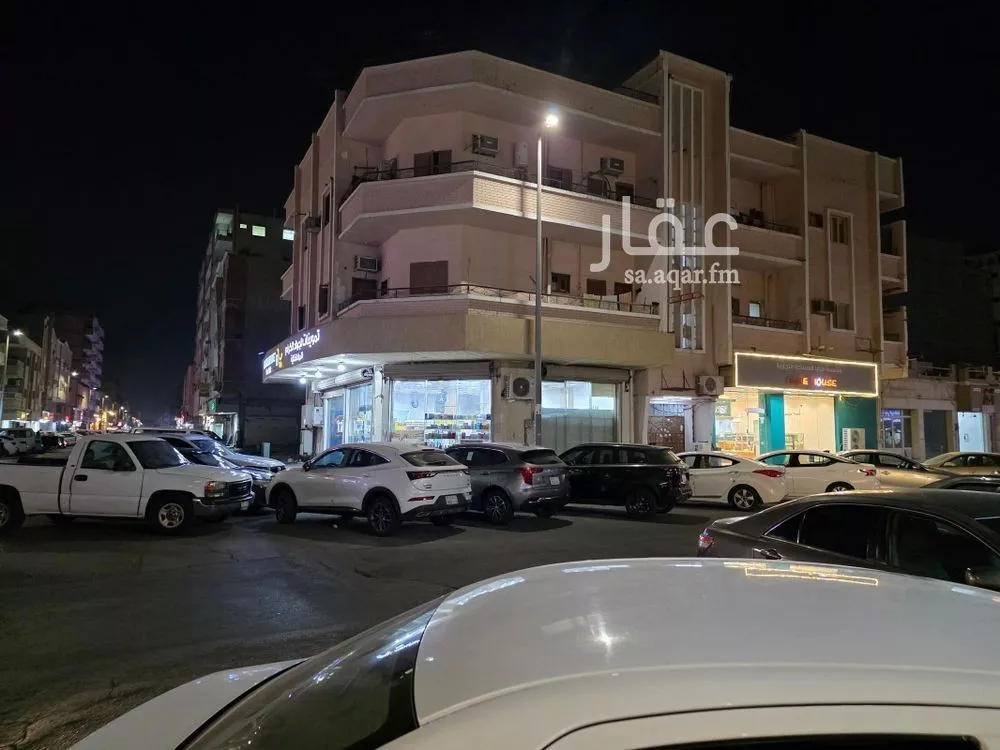 عمارة للبيع في شارع الامير منصور, حي العدامة, مدينة الدمام, المنطقة الشرقية 1 صورة