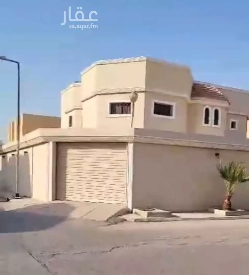 فيلا للبيع في شارع عبدالله الدملوجي, حي الملك فيصل, مدينة الرياض, منطقة الرياض 1 صورة