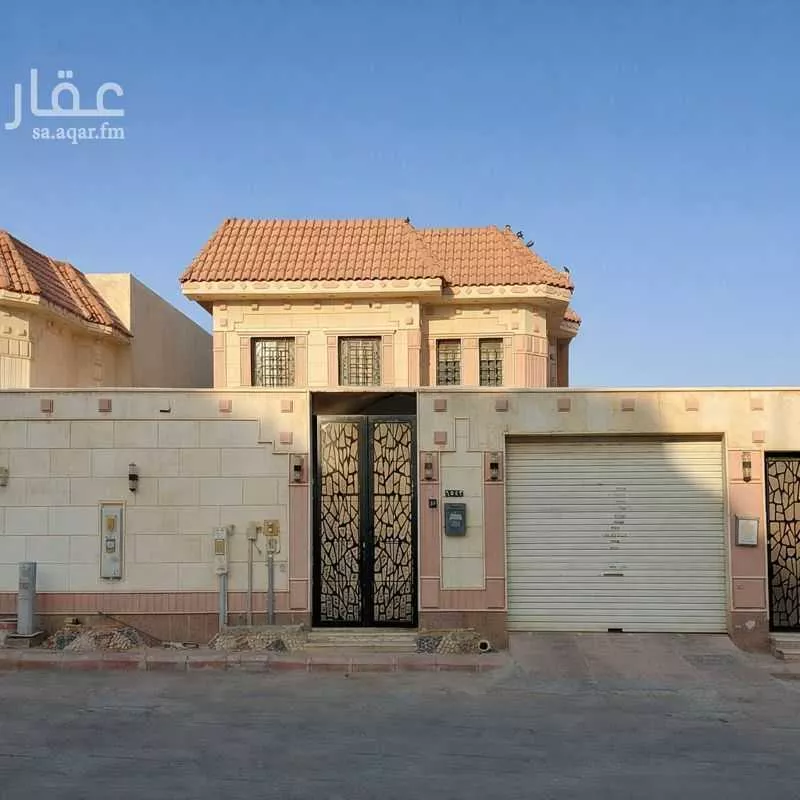 فيلا للبيع في شارع القطبيات, حي إشبيلية, مدينة الرياض, منطقة الرياض 1 صورة