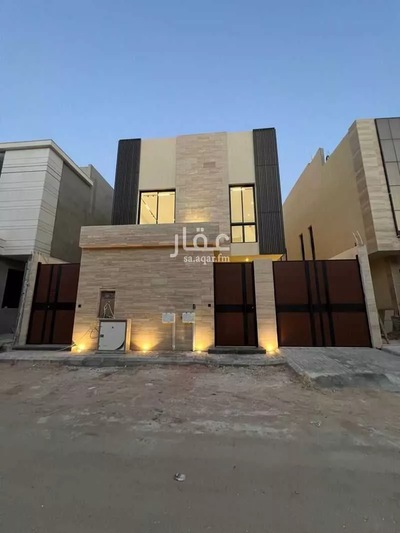 دور للبيع في شارع الراية, حي الندوة, مدينة الرياض, منطقة الرياض 1 صورة