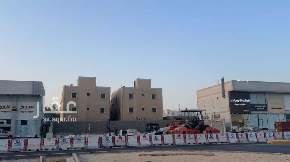 عمارة للبيع في حي الصواري, مدينة الخبر, المنطقة الشرقية 1 صورة