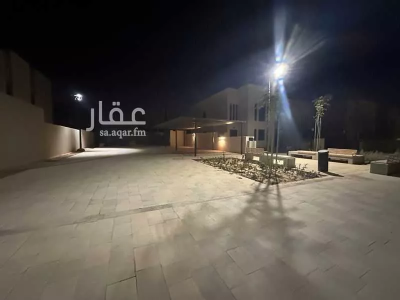 فيلا للبيع في شارع رقم 1080 ، حي مطار الملك خالد الدولي ، الرياض ، منطقة الرياض 1 صورة