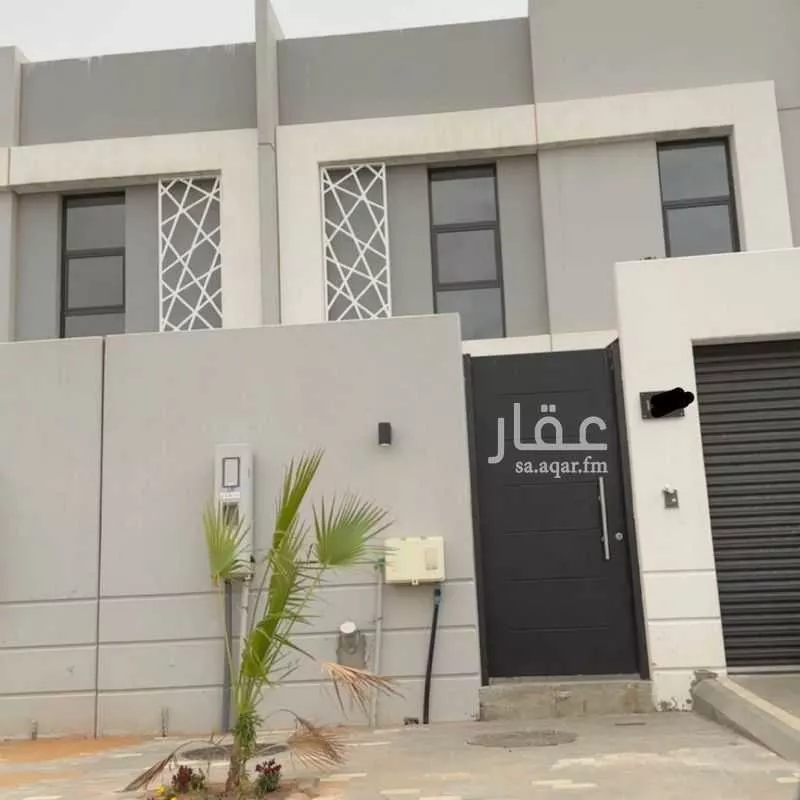 فيلا للبيع في شارع أحمد الزمزمي ، حي مطار الملك خالد الدولي ، الرياض ، منطقة الرياض 1 صورة