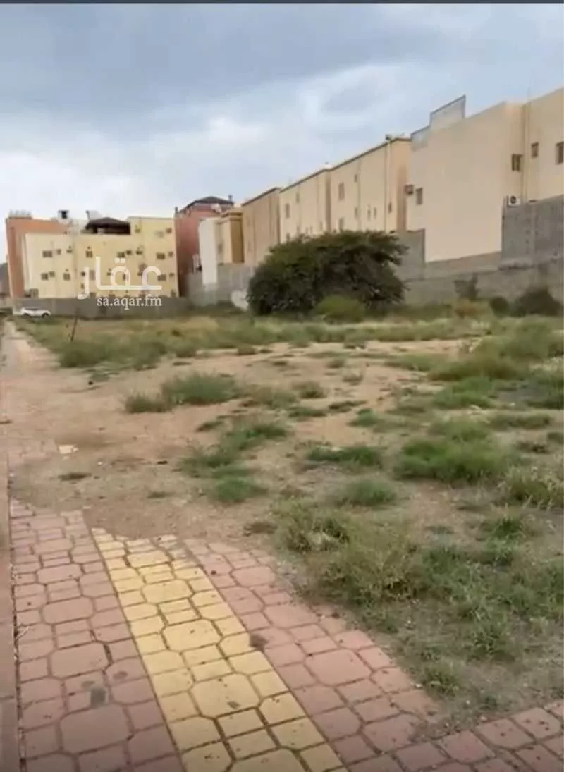 أرض للبيع في شارع عبدالله المانع, حي المروج, مدينة ابها, منطقة عسير 1 صورة
