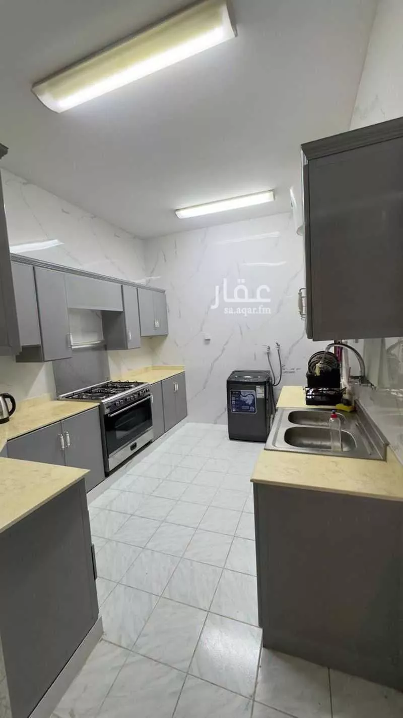 عمارة للإيجار في شارع مروج الامير, حي المروج, مدينة تبوك, منطقة تبوك 1 صورة