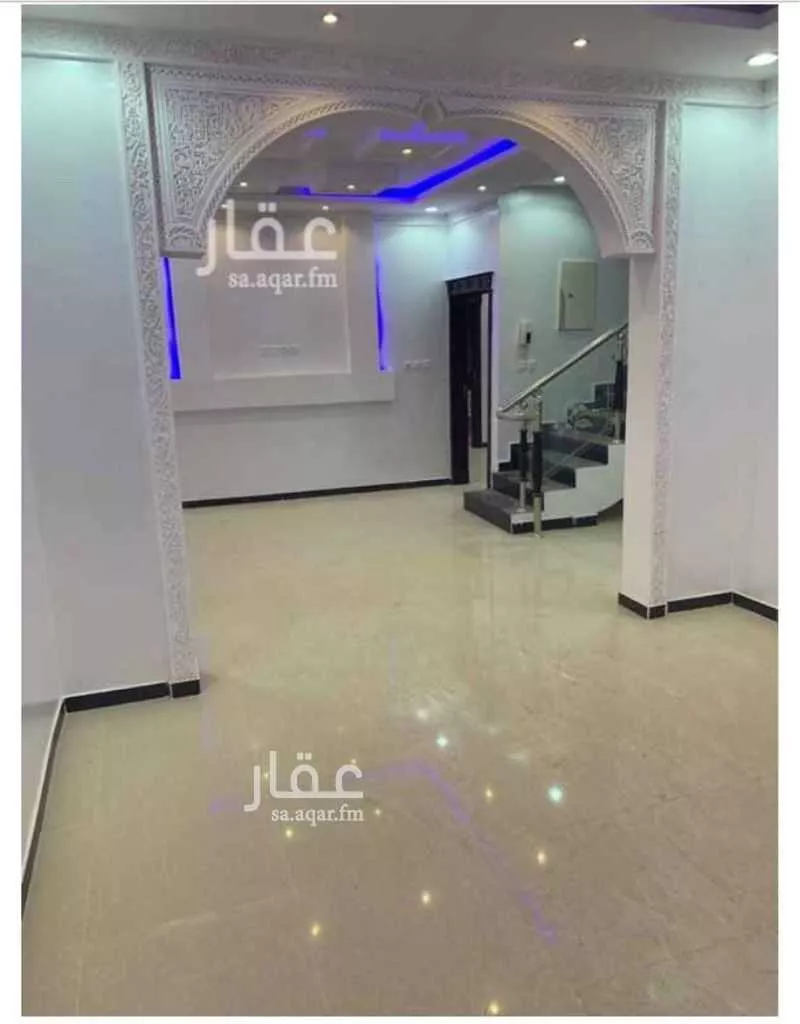 فيلا للبيع في شارع رقم 180 ، حي ظهرة لبن ، الرياض ، منطقة الرياض 1 صورة