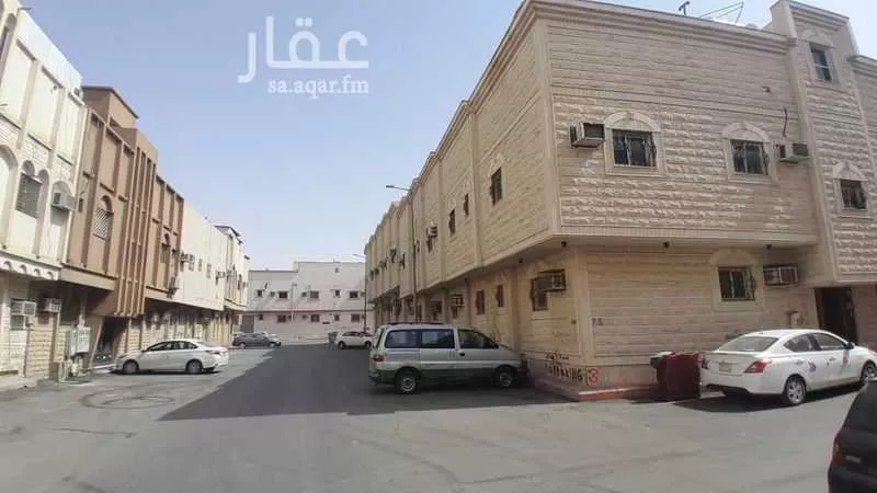 عمارة للبيع في شارع عبدالرحمن المقبل, حي غبيرا, مدينة الرياض, منطقة الرياض 1 صورة