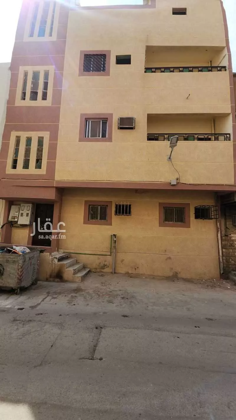 عمارة للبيع في شارع ابن عبدالشكور ، حي منفوحة الجديدة ، الرياض ، منطقة الرياض 1 صورة